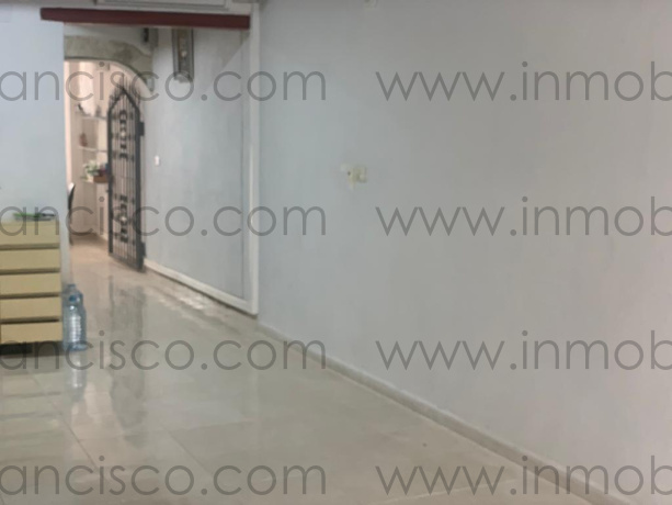 1 BañoBathrooms,Local,En Alquiler,1135